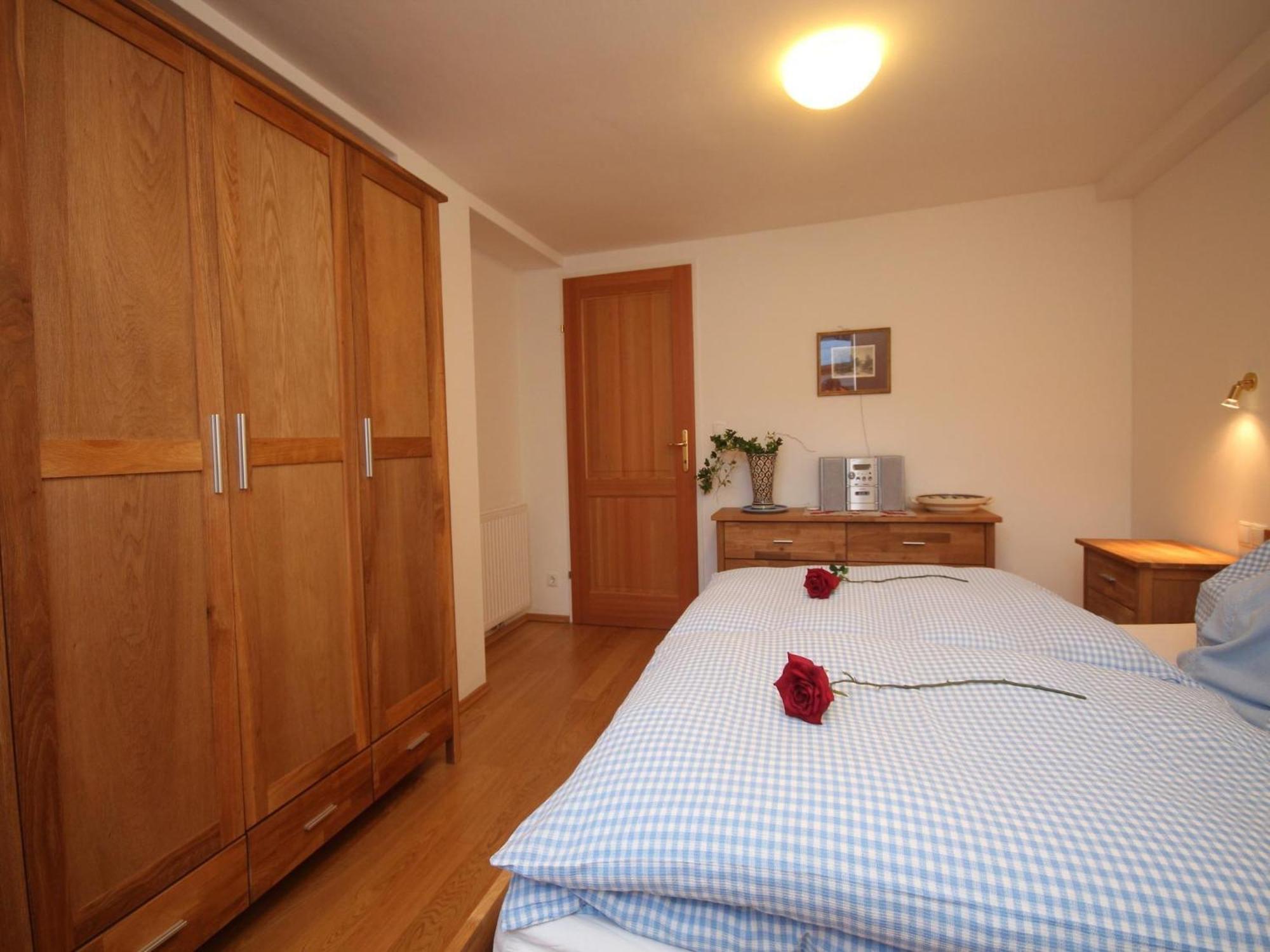 Apartment Near The Hahnenkamm Cable Car Кицбюэль Экстерьер фото